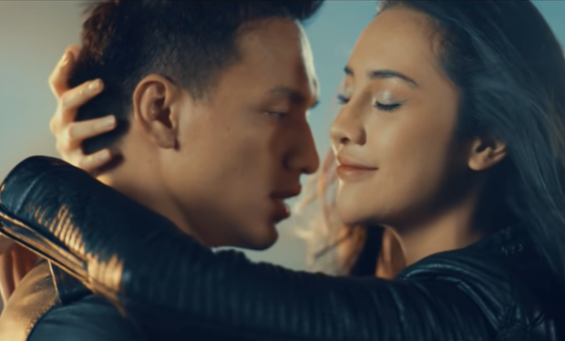 Lirik lagu Noah Bintang di Surga - Trending #1