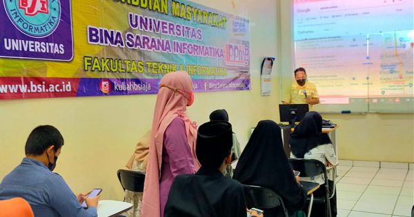 Pemanfaatan Google Bisnis untuk Pelaku Usaha Pemula di Desa Pasirsari