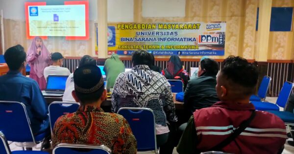 Pengabdian Masyarakat, Dosen Universitas BSI Gelar Pelatihan Microsoft Excel Bagi Staff Desa Pasirsari