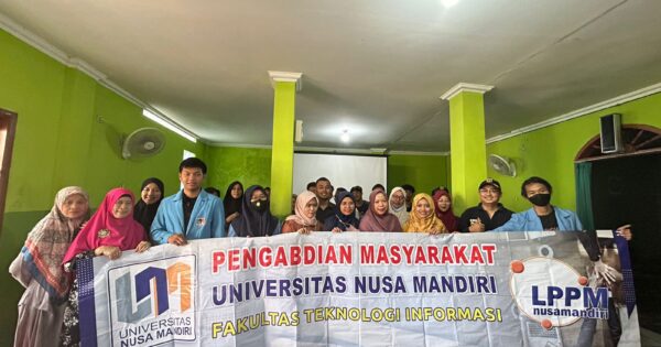 Dosen Universitas Nusa Mandiri Berikan Pelatihan Maintenance Website RW 13 Kel. Cipinang Melayu