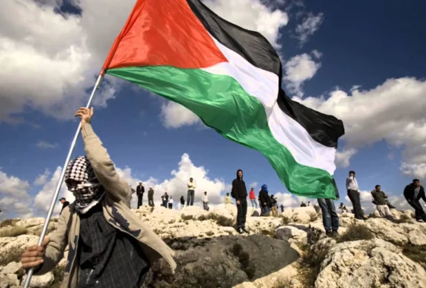 Zionis Israel Melancarkan Serangan Udara ke Rafah