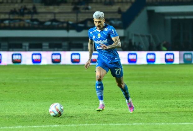 Persib Bandung vs Arema FC di BRI Liga 1 2024/2025: Mampukah Persib Melanjutkan Tren Positif?