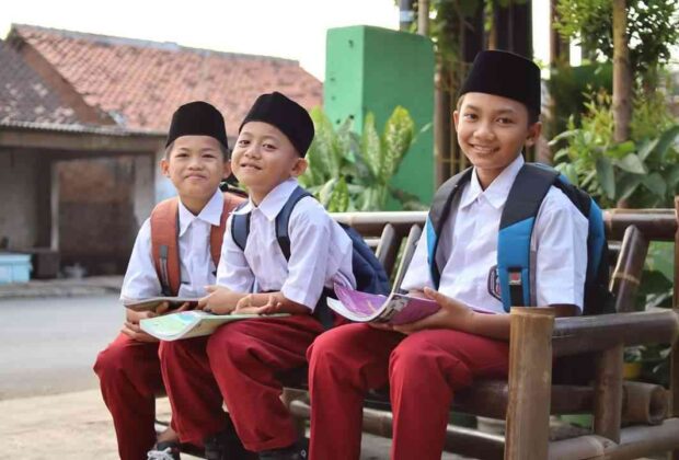Public Speaking, Pendidikan Karakter, Generasi Berdaya Saing