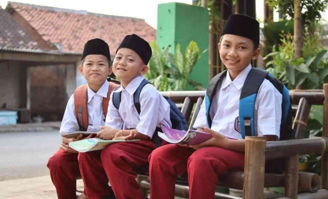 Public Speaking, Pendidikan Karakter, Generasi Berdaya Saing