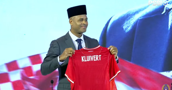 Patrick Kluivert: Pelatih Baru Pengganti Shin Tae-yong untuk Timnas Indonesia