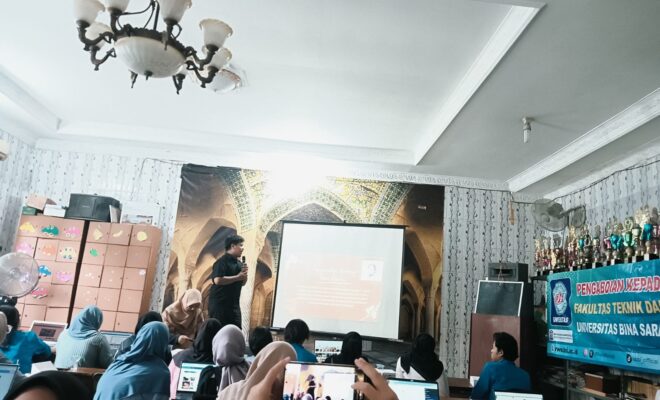 Pelatihan canva untuk Warga