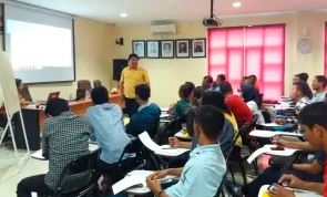 Pelatihan Digital Marketing di Desa Margasari Bantu UMKM Go Online