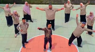 Alumni Bicara: SMK Industri Kreatif Bukan Sekadar Sekolah, Tapi Titik Awal Masa Depan Kami