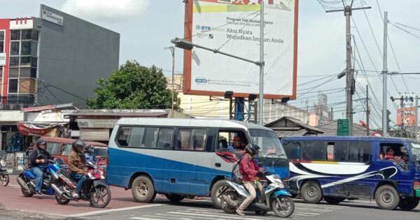 Rambu RHK Sering Diserobot, Kurangnya Kesadaran Pengendara Jadi Sorotan