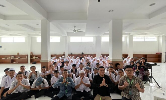 SMK Nurul Hikmah 2 Bekasi Gelar Workshop AI untuk Tingkatkan Kompetensi Digital Anggota OSIS