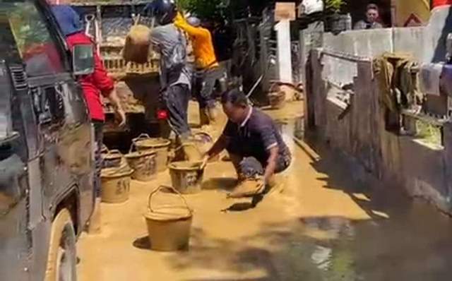 Tips Bersih-Bersih Rumah Pasca Banjir Agar Hunian Kembali Sehat